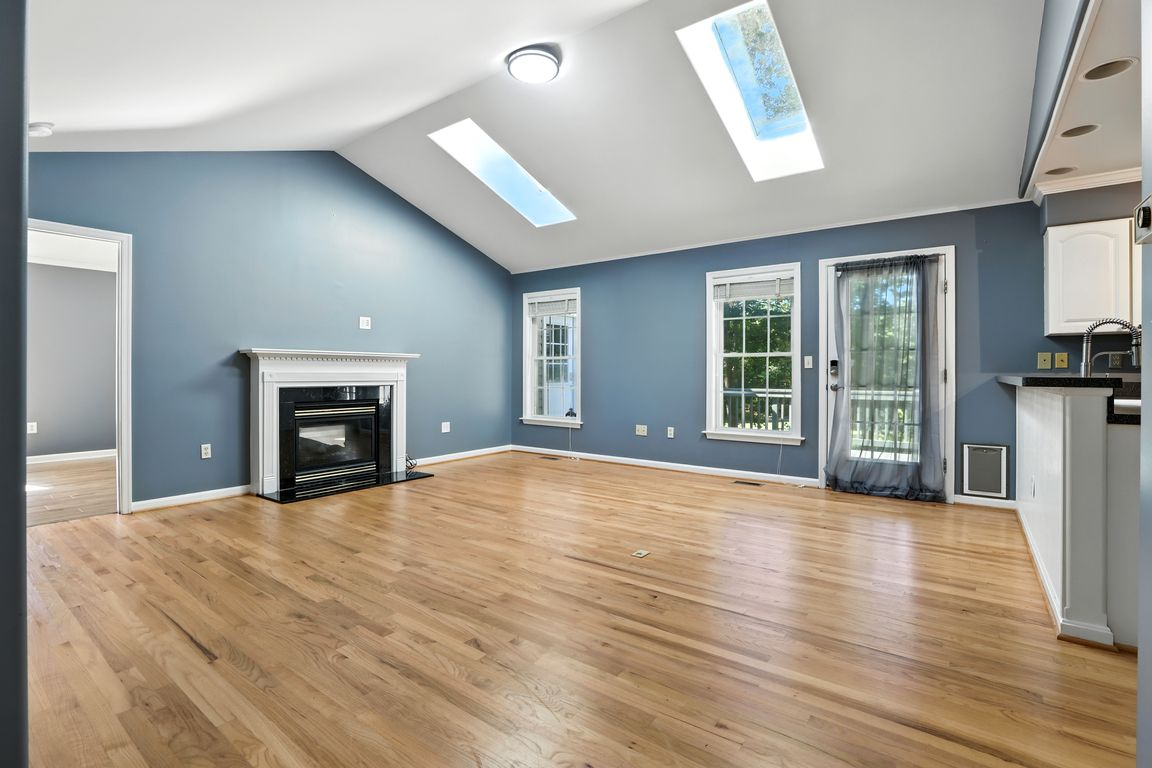 next background image