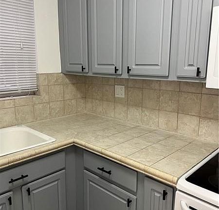 3rd image of 8841 W Flagler St APT 206