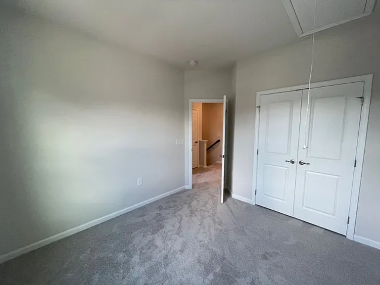 1004 Channing Park Cir — Photo 12