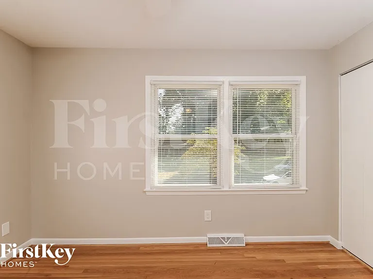 4512 Grendel Rd — Photo 8