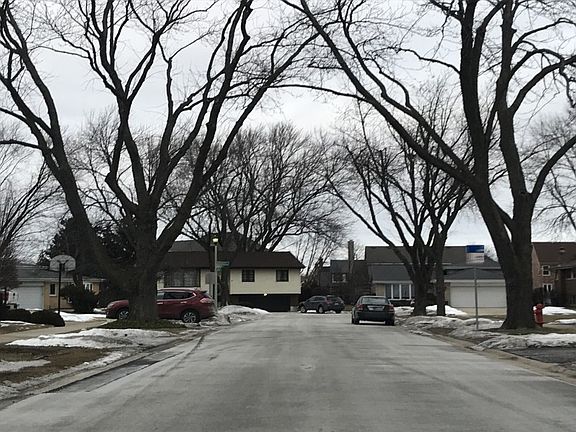 5th image of 725 Madelyn Dr