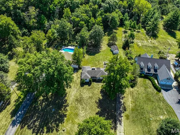 13310 W Watson Rd, Saint Louis, MO 63127