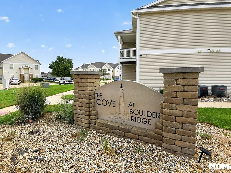 3749 Harbor Estates Ln — Photo 32