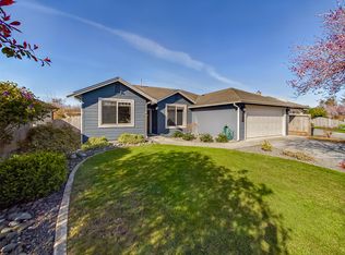 145 Shadowbrook St, Loleta, CA 95551
