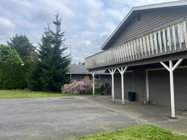 16011 Manor Way, Lynnwood, WA 98087