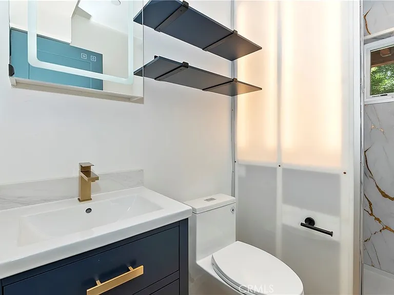 441 Oriole Dr #3 — Photo 36