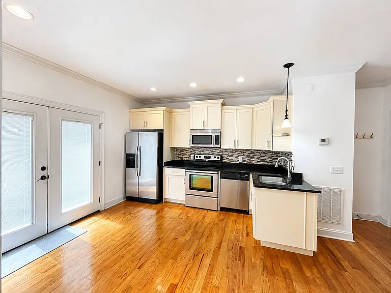 4180 Elm Ln NE — Photo 3