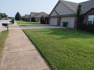 202 Foxglove St, Centerton, AR 72719