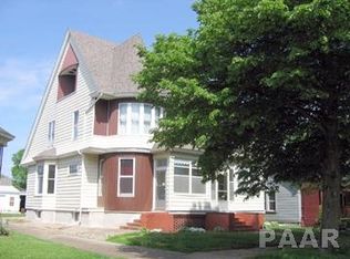 346 S 1st Ave, Canton, IL 61520