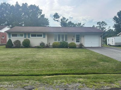 2004 Parkway Dr, Altoona, PA, 16602