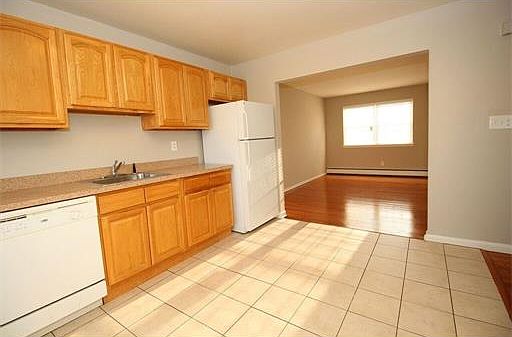 2nd image of 324 Central Ave APT 2B