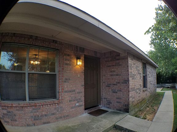 2nd image of 2331 N Elm St Unit 3