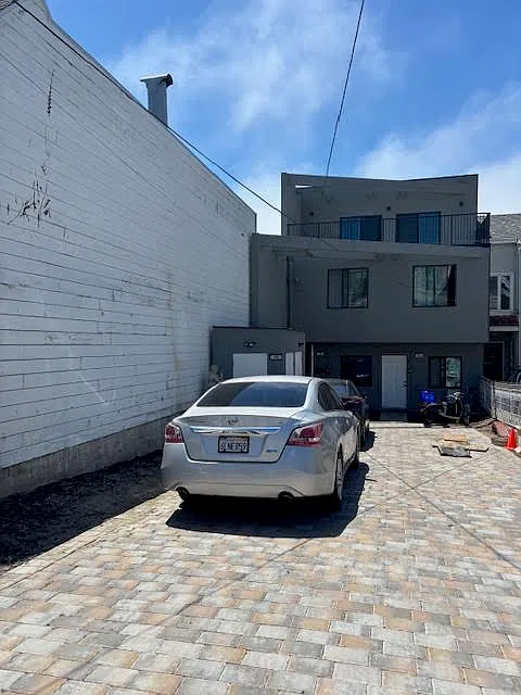 1 bed, $1,100 — Photo 2