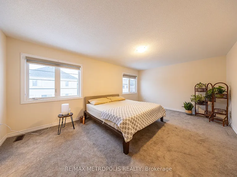 217 Ronald Guscott St #MAIN — Photo 17
