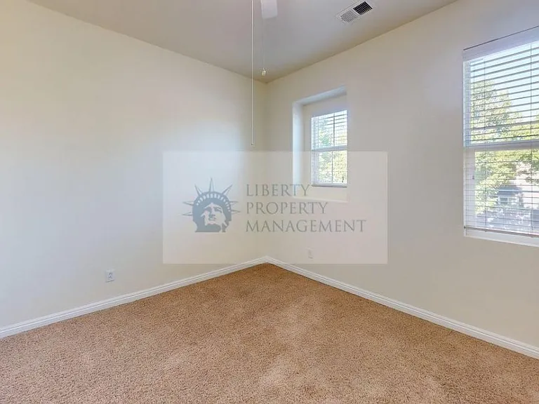 4242 Arthur Mace Dr — Photo 18