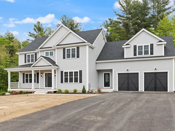 8 Goodwin Dr, Foxboro, MA 02035