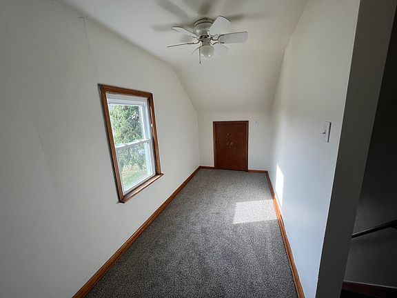 5th image of 230 Canterbury Blvd