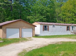 6 Paine Rd, Oxford, ME 04270