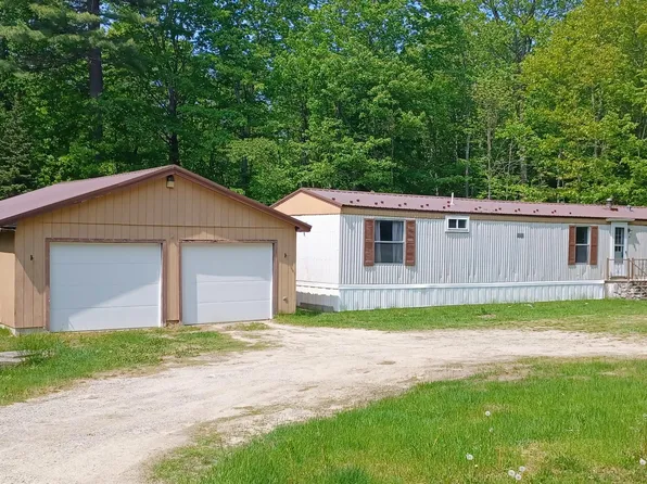 6 Paine Road, Oxford, ME 04270