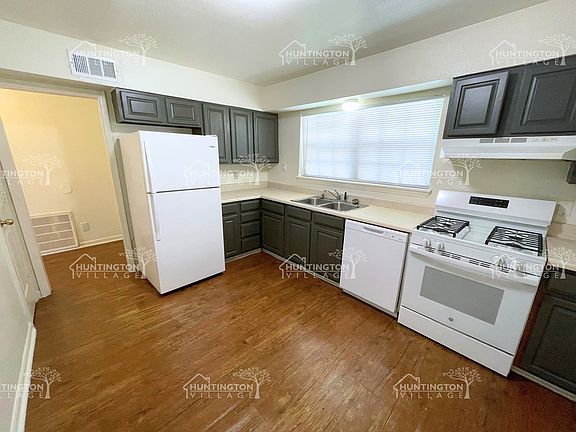 4th image of 809 Randolph Ave