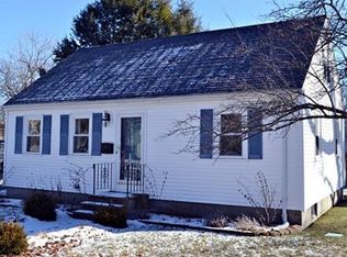 5 Floyd St, Woburn, MA 01801