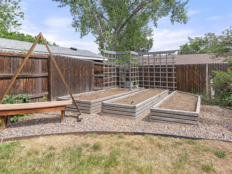 16351 E Idaho Pl — Photo 11