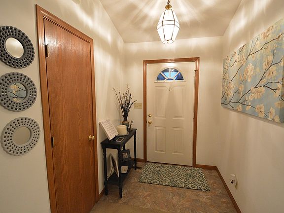 4th image of 3310 Abbey Ln