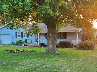 142 S Roosevelt St, Warrensburg, IL 62573