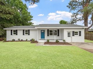 601 West St, Selma, NC 27576