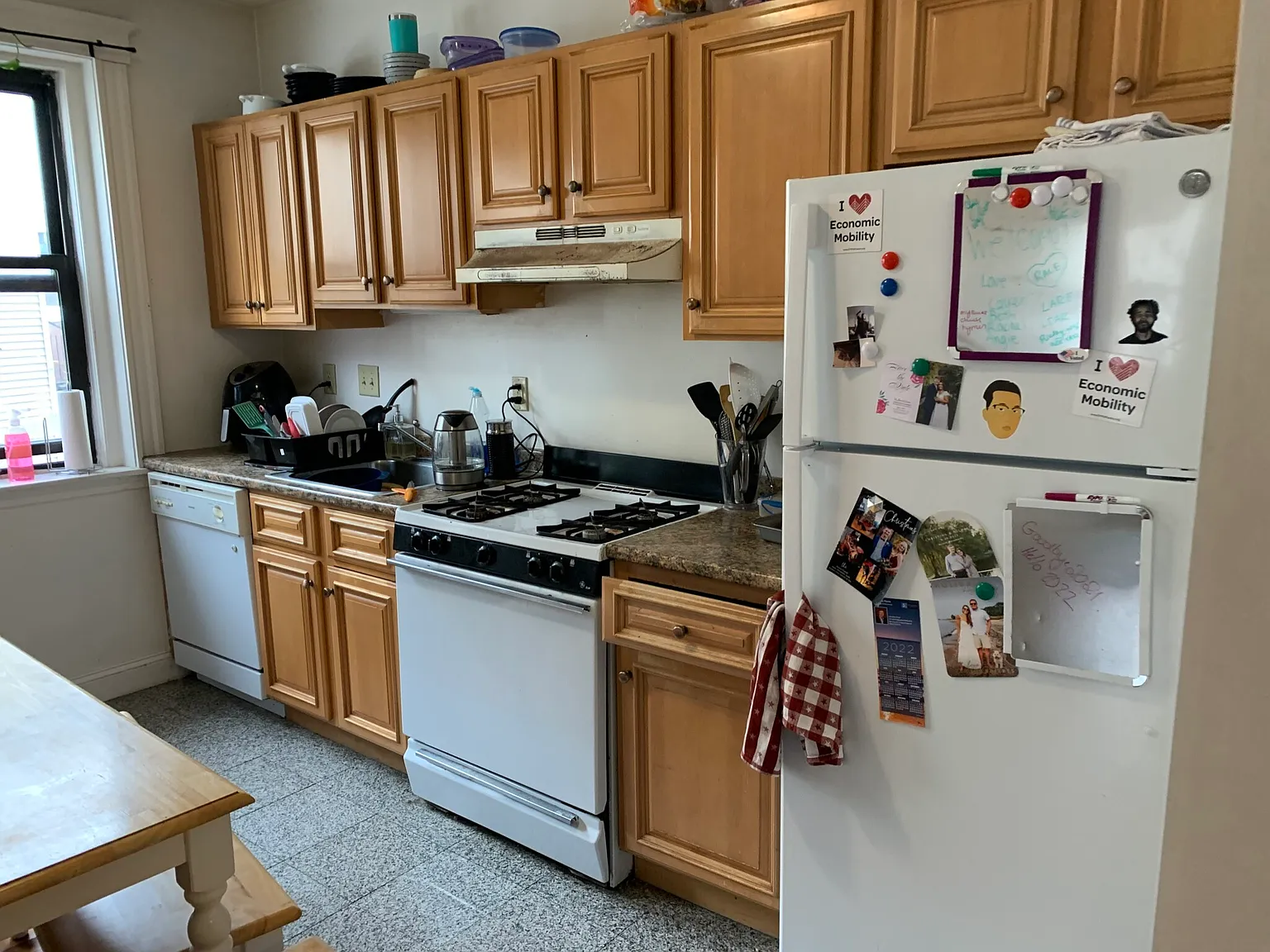 4 bed, 2.0 bath, $3,650 — Photo 4