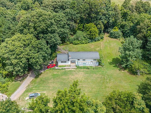 4th image of 122 Piney Rd