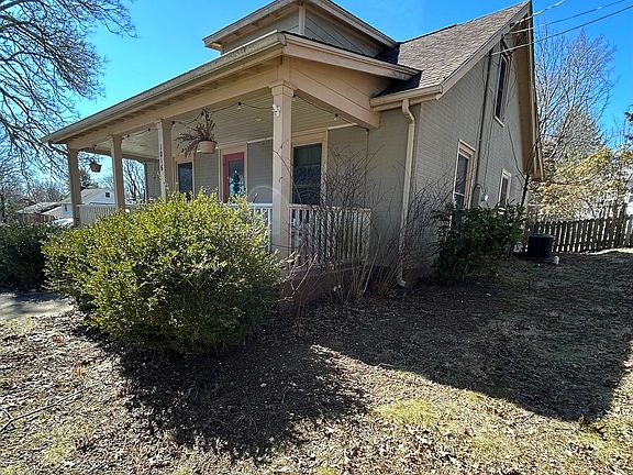 2nd image of 1016 Draper Rd SW