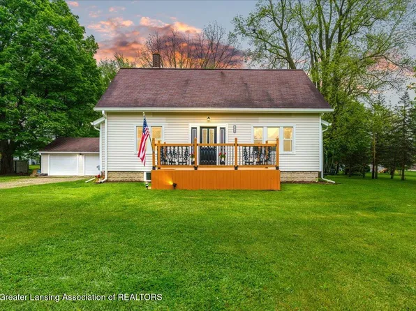 1614 Gunn Rd, Holt, MI 48842