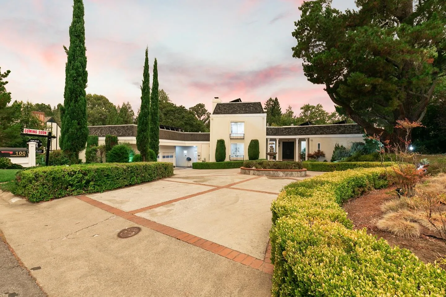 100 Tamarack Dr photo 1