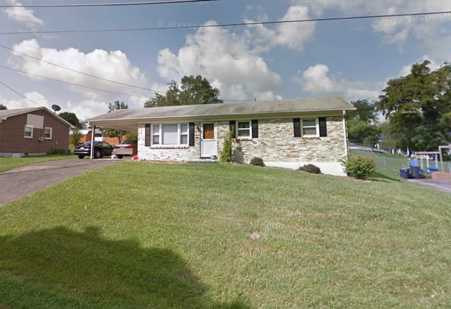 Dublin, 3 BR / 1 BA Available — Photo 1