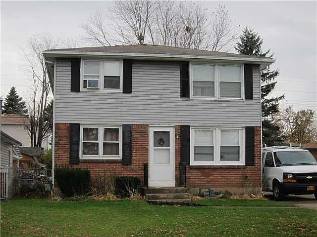 1st image of 17 Hillwood Dr