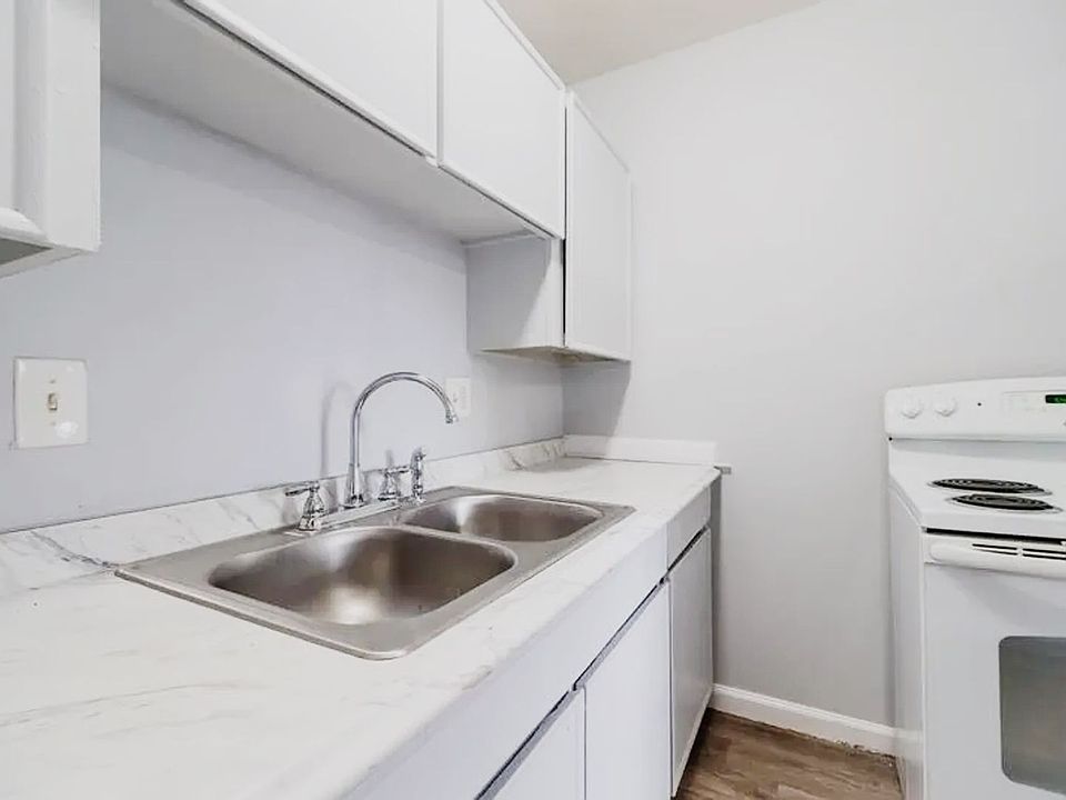 1st image of 16300 E Colfax Ave APT 25