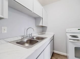 16300 E Colfax Ave UNIT 7, Aurora, CO 80011