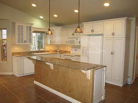 2nd image of 806 Ashley Dr
