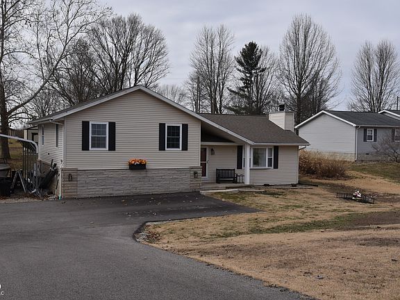 2nd image of 9 Locksley Ct