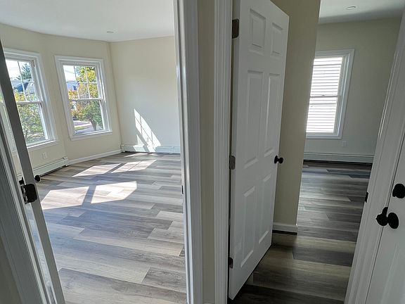 bedroom 1-right
bedroom 2-left