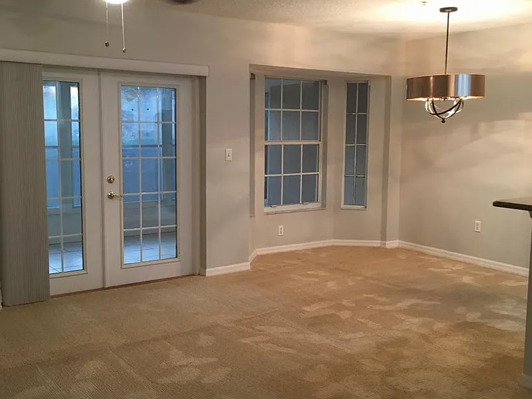 Bay window. French doors!