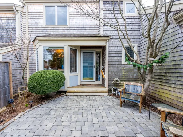 42 Kates Path Village #B, Yarmouth Port, MA 02675