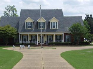 3035 Windermere Dr N, Nesbit, MS 38651