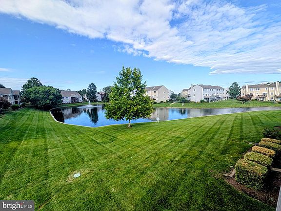 3rd image of 509 Teal Ct #E