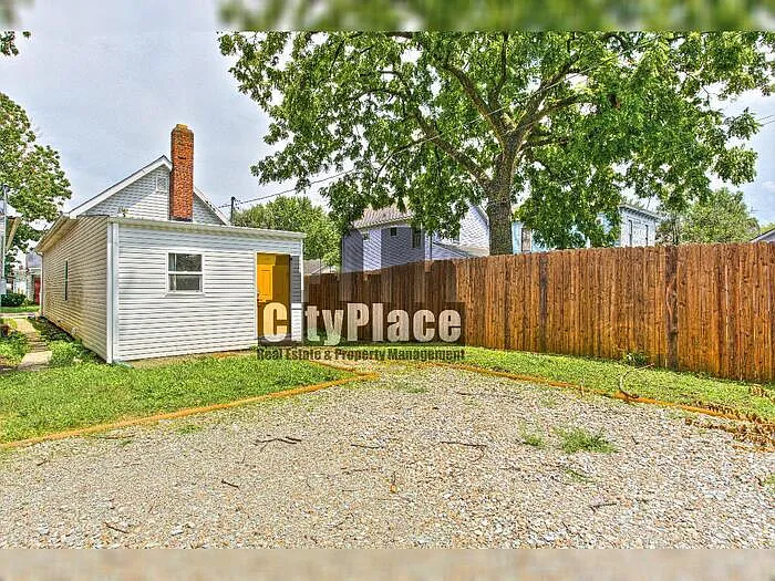 959 Lexington Ave — Photo 5