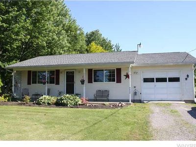 8480 Lake Rd, Barker, NY, 14012