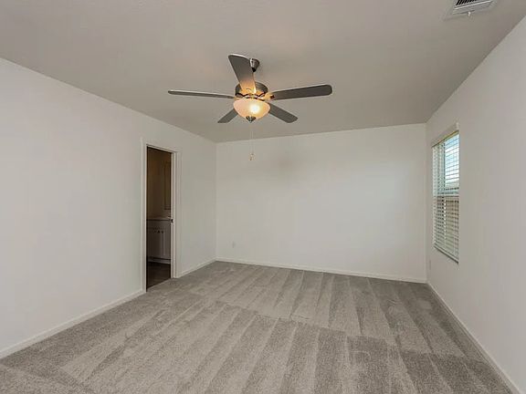 5th image of 2913 Potter Way Ave