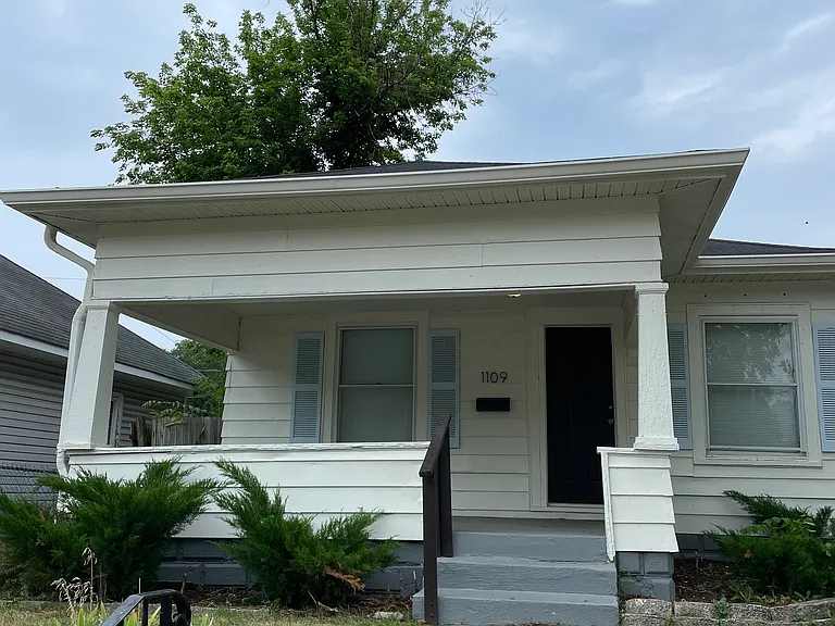 1109 N Mount St — Photo 10