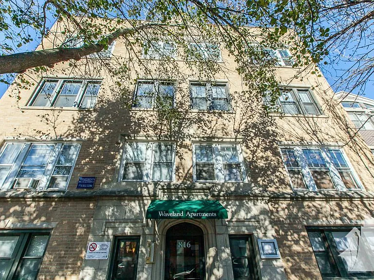 830 W Waveland Ave — Photo 9